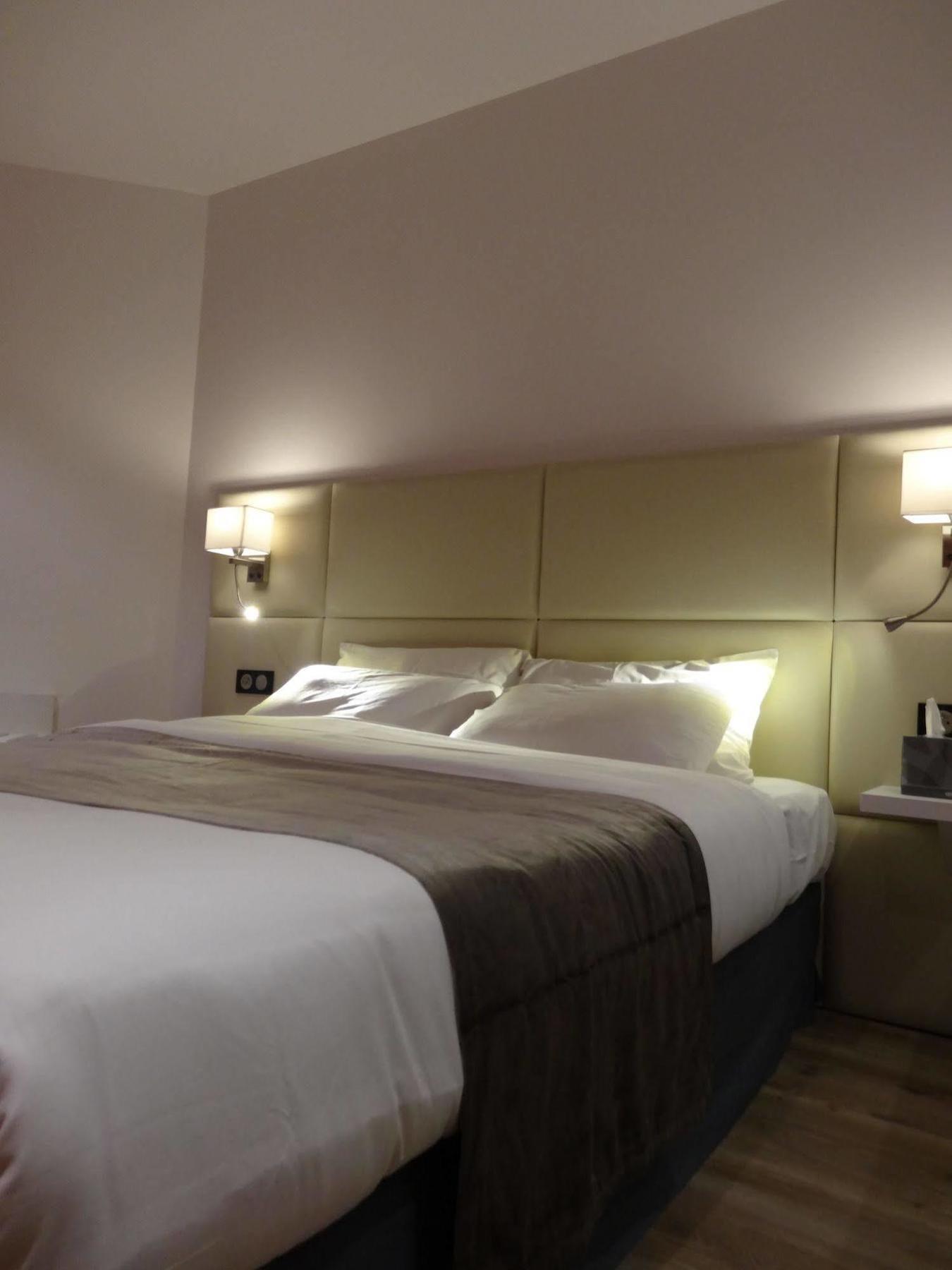 Hotel De La Paix บาพูม ภายนอก รูปภาพ
